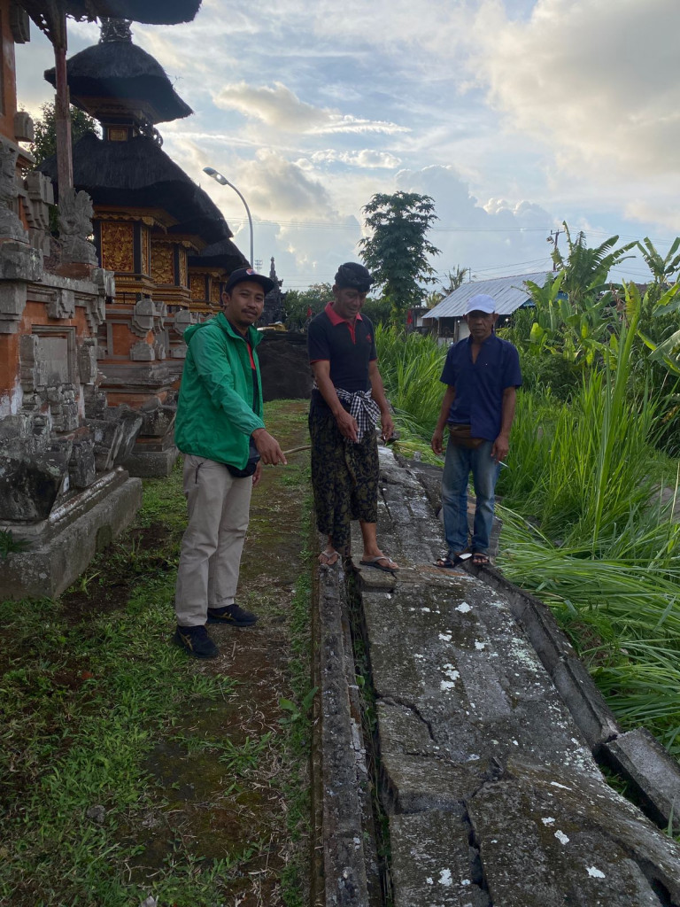 Tembok Roboh di Banjar Sandakan, Desa Sulangai, Kecamatan Petang Tanggal 05 Desember 2023